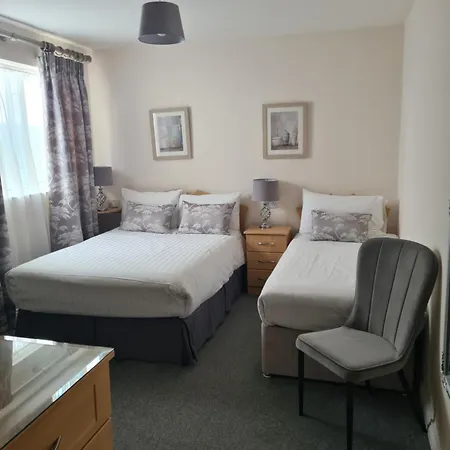 Bed & Breakfast Blackrock Carole Ville Guesthouse